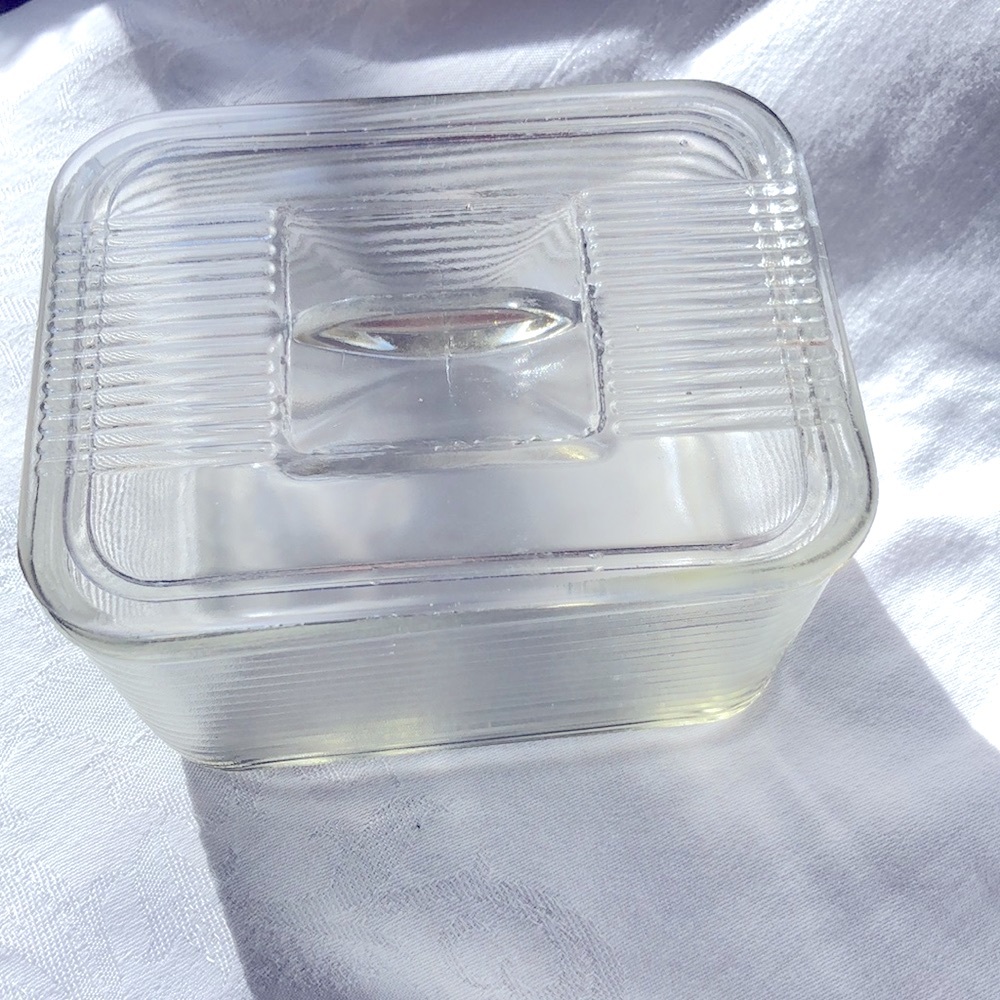Vintage Refrigerator Dish - Picture 3 of 4